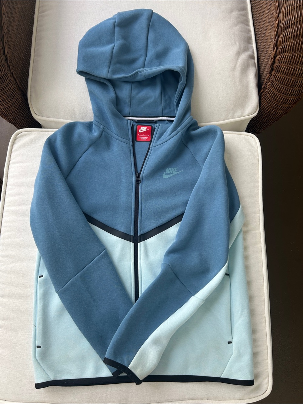 Nike Tech Kids Blue - Hooded Jacket- youth XL hoodie and Youth L pants
